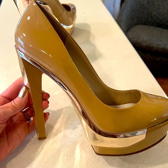 Brian Atwood Shoes - Beautiful Brian Atwood nude platform pumps. Very good condition. Size 9.5